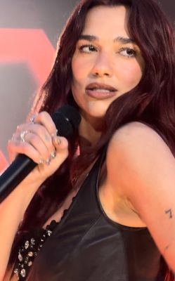 © twitter.com/FairyOfMiley
