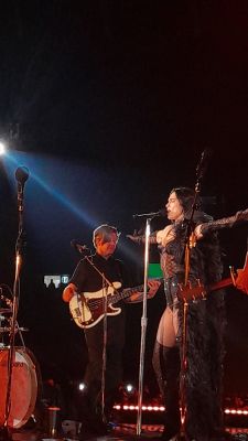 © x.com/prettylipaa
