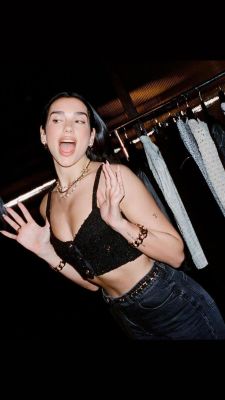 dualipa-20250326_012520-2949236314.jpg