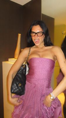 dualipa-20250330_115255-1595724673.jpg