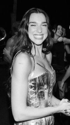 dualipa-20251017_201448-3767429483.jpg