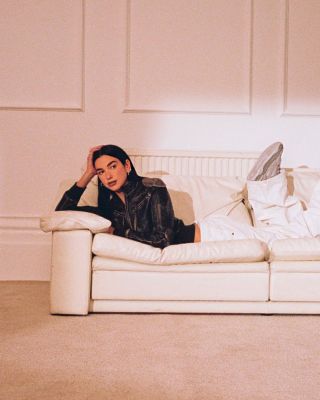 011.jpg